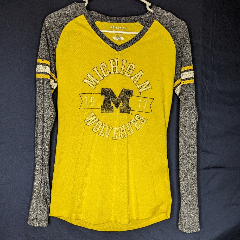 UM long sleeve